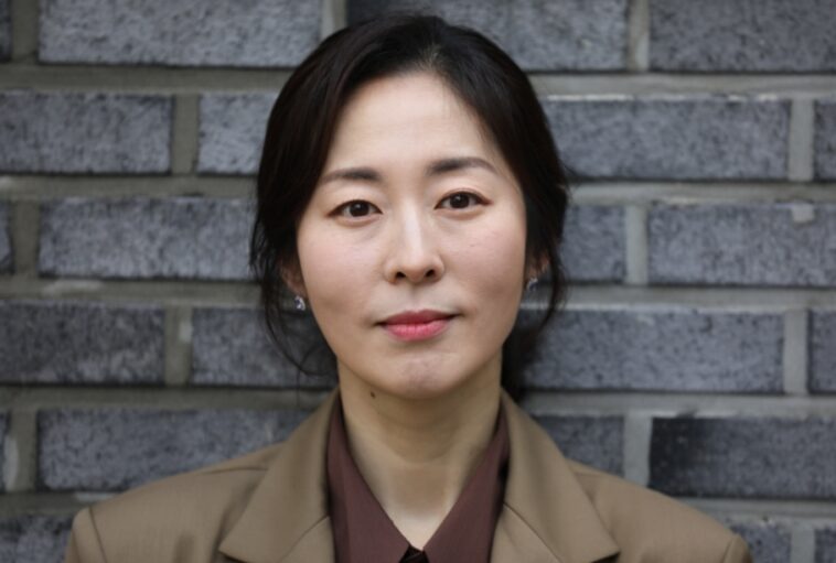Kang Mal-geum sinopsis divorce attorney shin